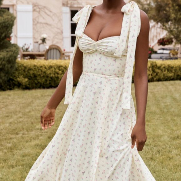 House of CB | Dresses | Nwt House Of Cb Alicia Lemon Floral Midi Dress
